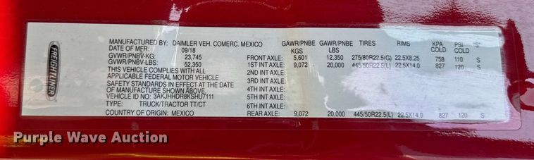 image for item YA0787 2019 Freightliner Cascadia semi truck