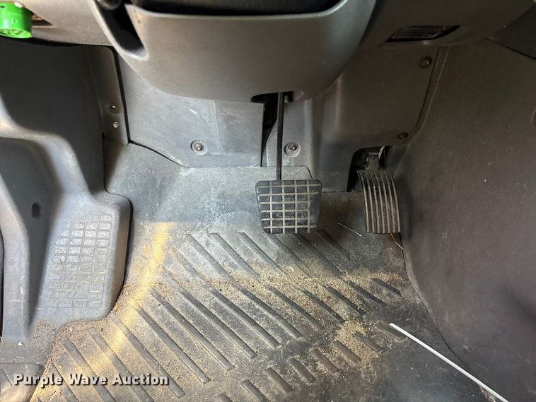 image for item YA0792 2019 International LT625 semi truck