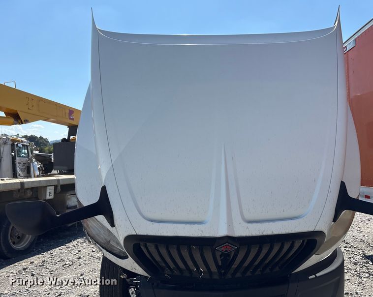 image for item YA0792 2019 International LT625 semi truck