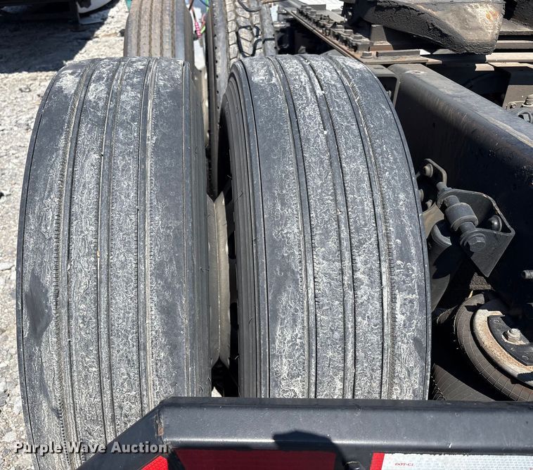 image for item YA0792 2019 International LT625 semi truck