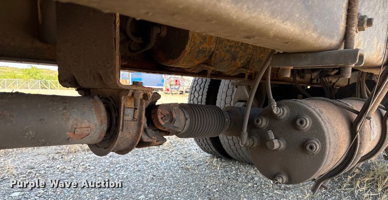 image for item YA0793 2019 Freightliner Business Class M2 box truck