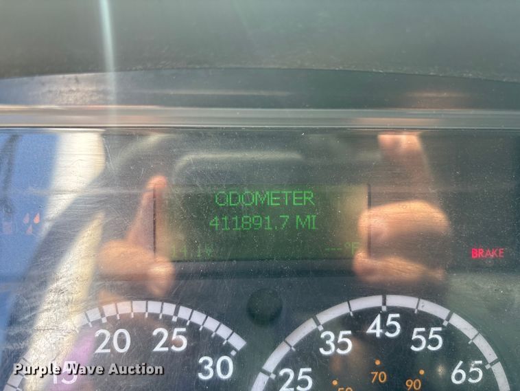 image for item YA0793 2019 Freightliner Business Class M2 box truck