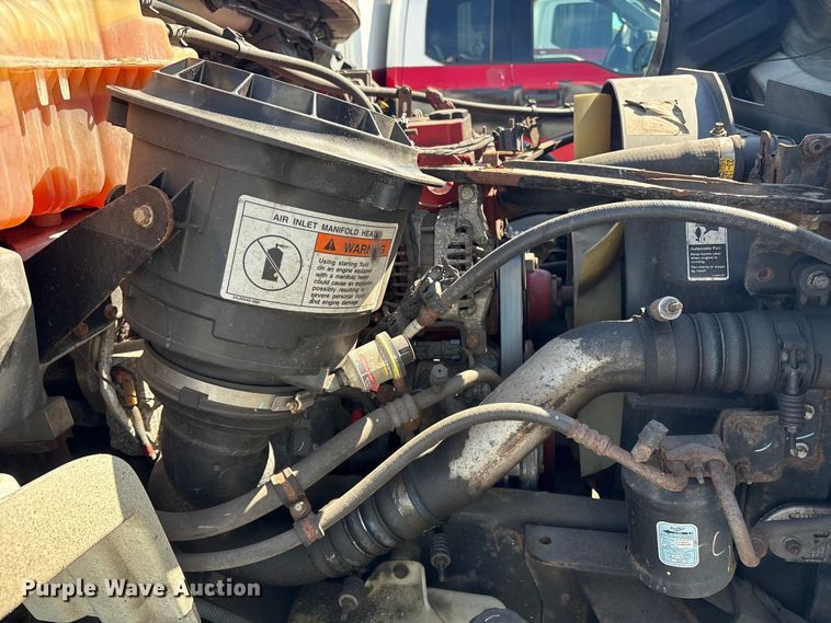 image for item YA0793 2019 Freightliner Business Class M2 box truck