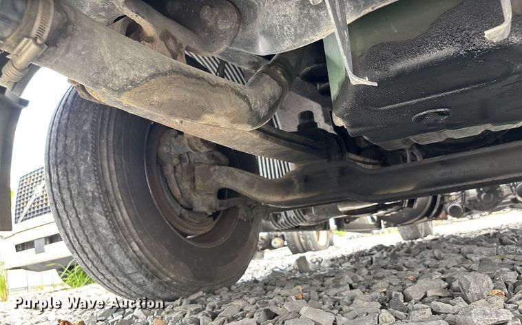 image for item YA0856 2017 Volvo VNL semi truck