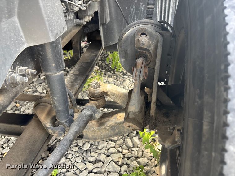 image for item YA0856 2017 Volvo VNL semi truck