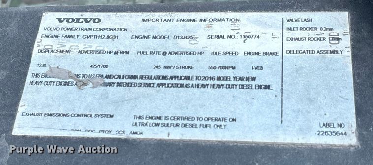 image for item YA0856 2017 Volvo VNL semi truck