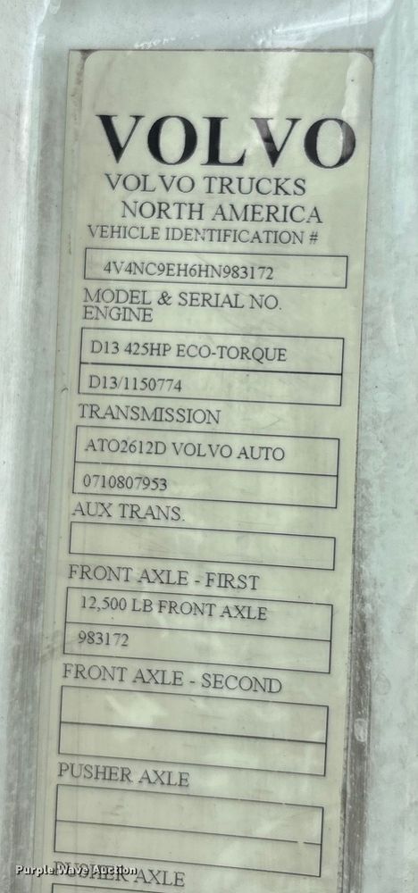 image for item YA0856 2017 Volvo VNL semi truck