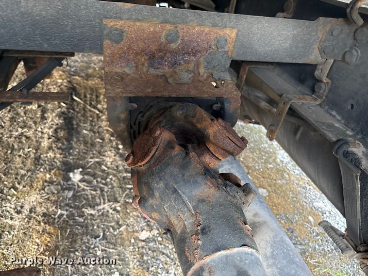 image for item YA0858 2015 Freightliner Cascadia semi truck