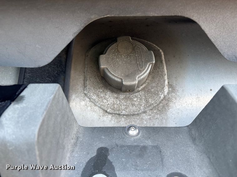 image for item YA0858 2015 Freightliner Cascadia semi truck