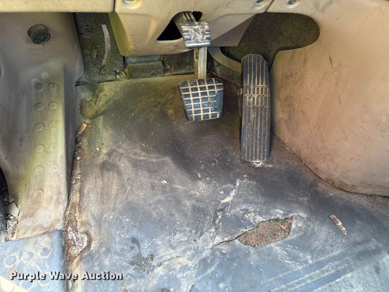 image for item YA0988 2016 Freighliner Cascadia 125 semi truck