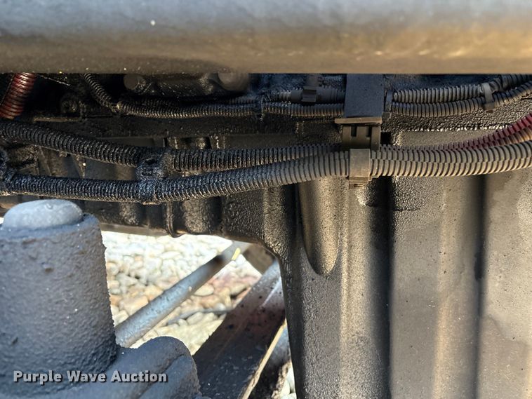 image for item YA0988 2016 Freighliner Cascadia 125 semi truck