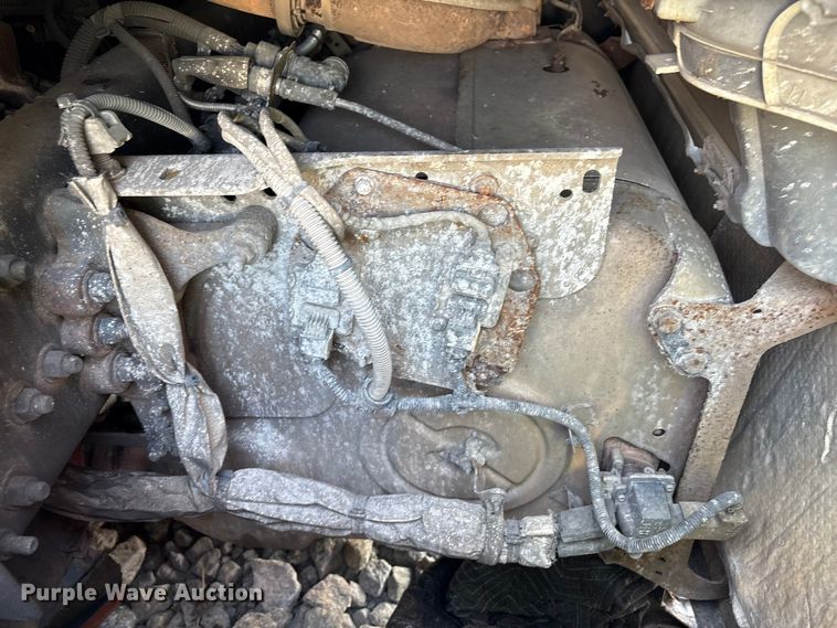 image for item YA0988 2016 Freighliner Cascadia 125 semi truck