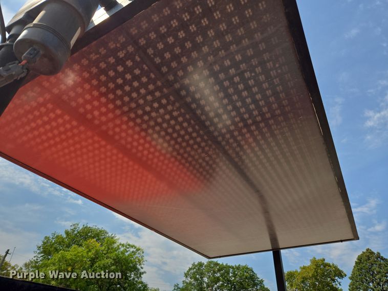 image for item DE2211 2008 Ford F250 Super Duty Crew Cab utility bed pickup truck