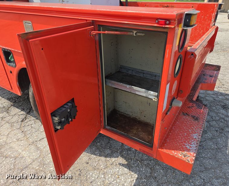 image for item DE2211 2008 Ford F250 Super Duty Crew Cab utility bed pickup truck