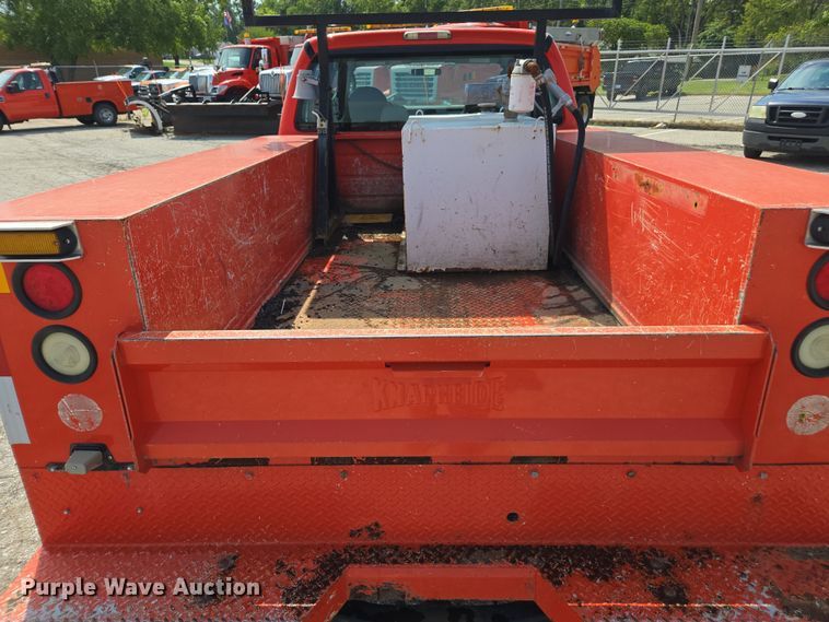 image for item DE2211 2008 Ford F250 Super Duty Crew Cab utility bed pickup truck