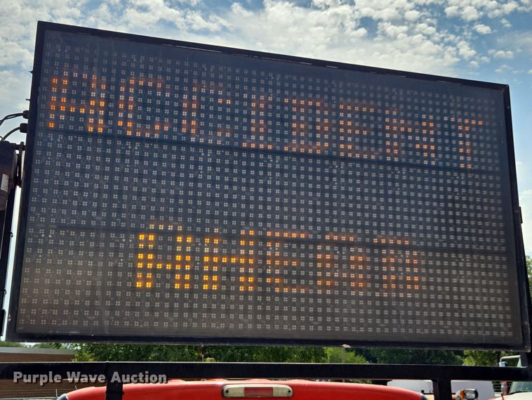 image for item DE2211 2008 Ford F250 Super Duty Crew Cab utility bed pickup truck