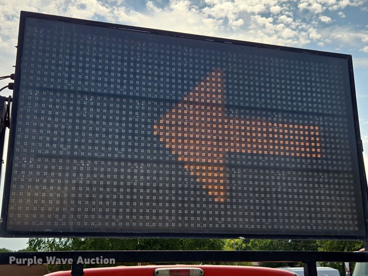 image for item DE2211 2008 Ford F250 Super Duty Crew Cab utility bed pickup truck