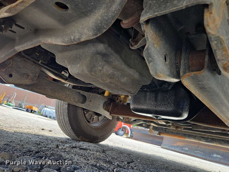 image for item DE2211 2008 Ford F250 Super Duty Crew Cab utility bed pickup truck