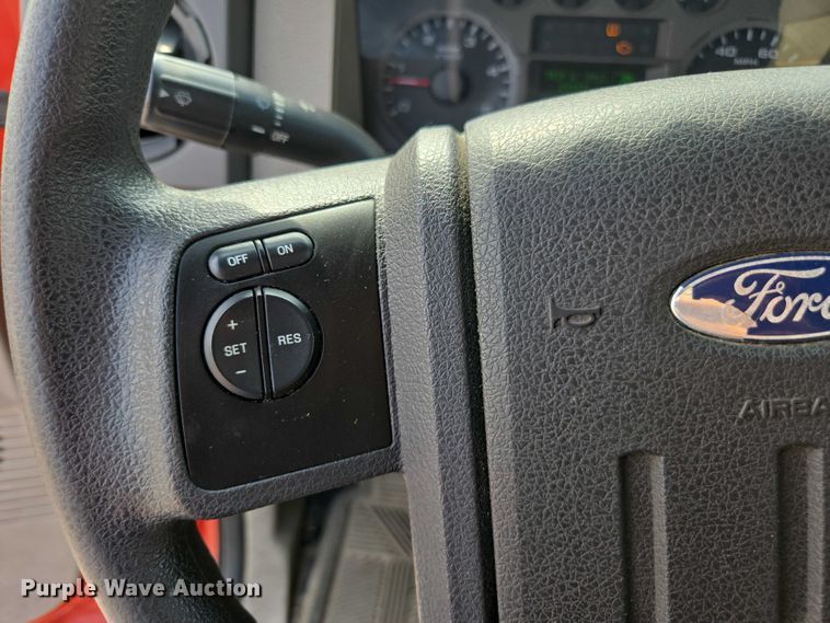 image for item DE2211 2008 Ford F250 Super Duty Crew Cab utility bed pickup truck