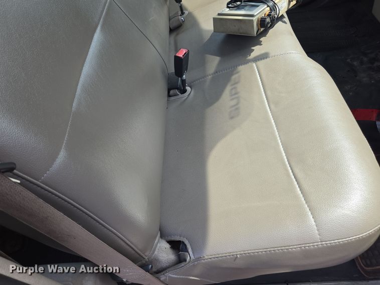 image for item DE2211 2008 Ford F250 Super Duty Crew Cab utility bed pickup truck