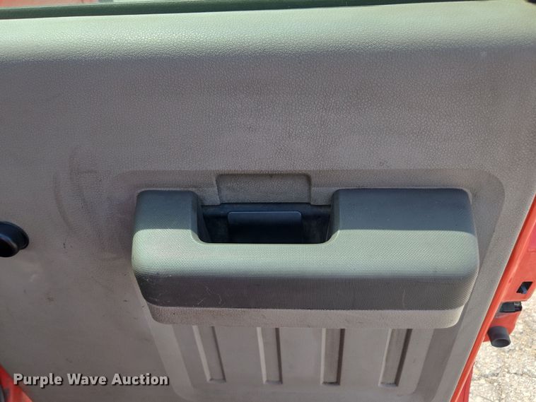 image for item DE2211 2008 Ford F250 Super Duty Crew Cab utility bed pickup truck