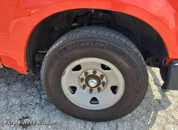 image for item DE2211 2008 Ford F250 Super Duty Crew Cab utility bed pickup truck