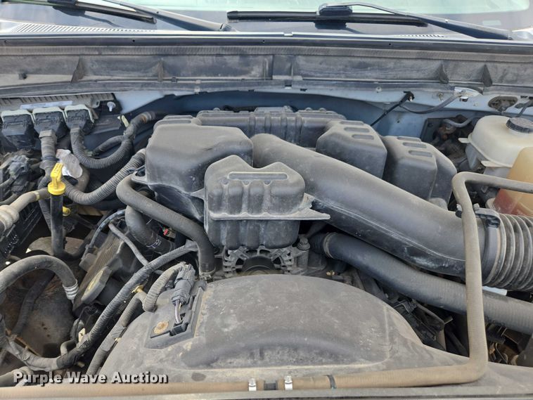 image for item DE2212 2016 Ford F350 Super Duty Crew Cab utility bed pickup truck