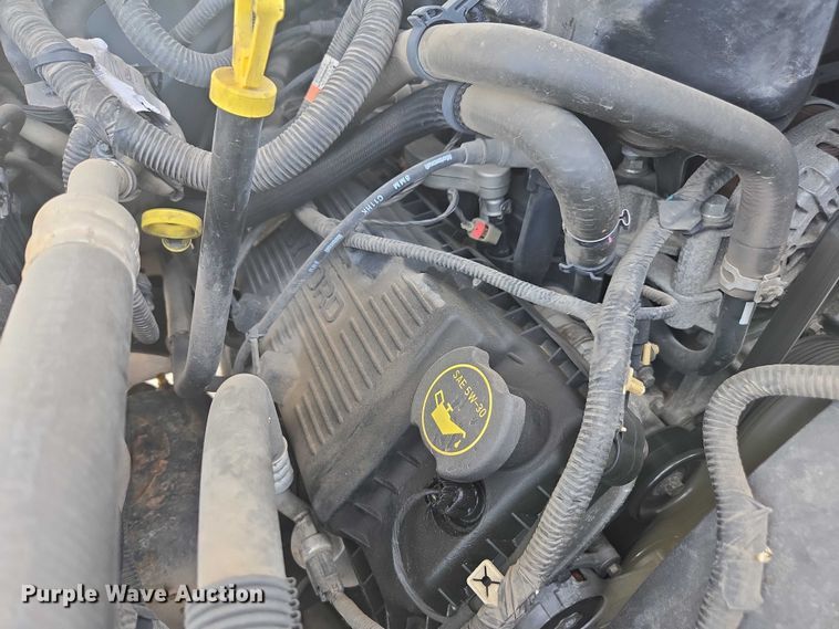 image for item DE2212 2016 Ford F350 Super Duty Crew Cab utility bed pickup truck