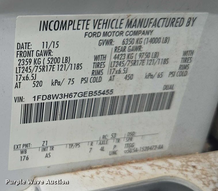 image for item DE2212 2016 Ford F350 Super Duty Crew Cab utility bed pickup truck