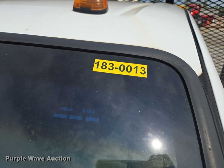 image for item DE2214 2003 Ford F450 Super Duty flatbed truck