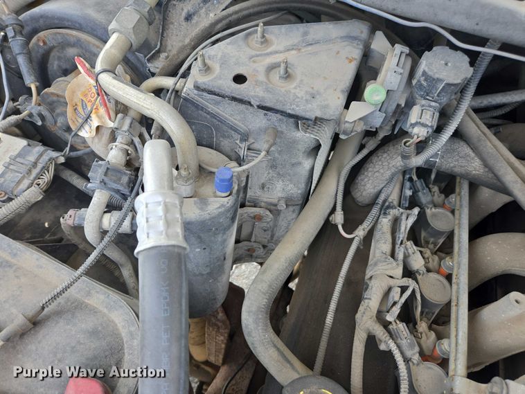 image for item DE2214 2003 Ford F450 Super Duty flatbed truck