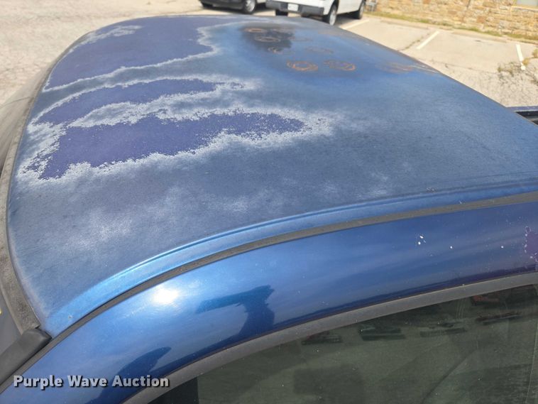 image for item DE2215 2002 Chevrolet Silverado 1500 pickup truck