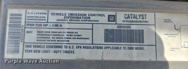 image for item DE2215 2002 Chevrolet Silverado 1500 pickup truck