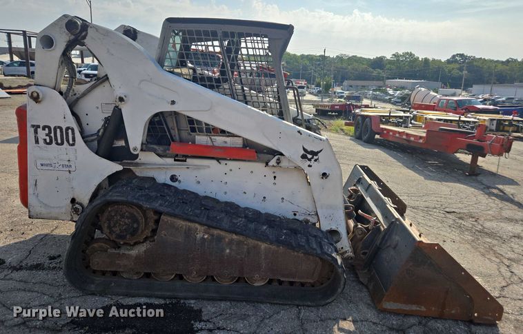 MINI CARGADOR SOBRE ORUGAS 2007 BOBCAT T300