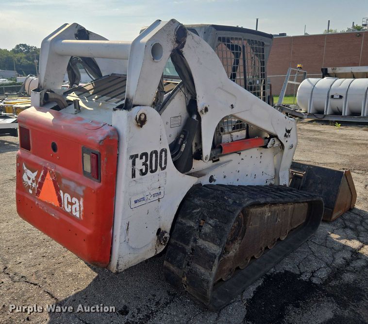 MINI CARGADOR SOBRE ORUGAS 2007 BOBCAT T300