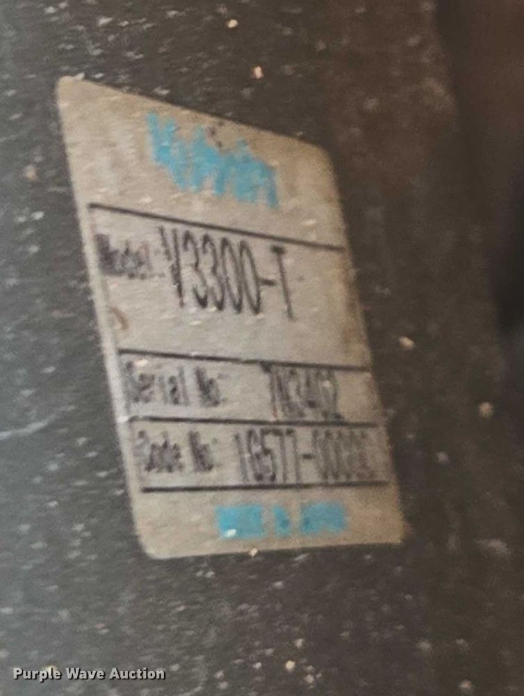 image for item DE2216 2007 Bobcat T300 tracked skid steer loader