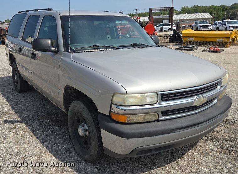 image for item DE2217 2006 Chevrolet Suburban 1500 SUV