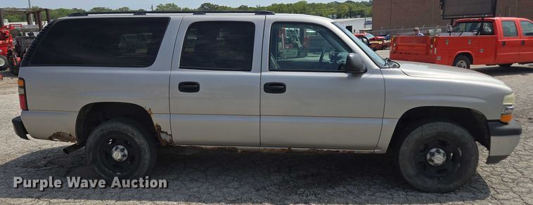 image for item DE2217 2006 Chevrolet Suburban 1500 SUV