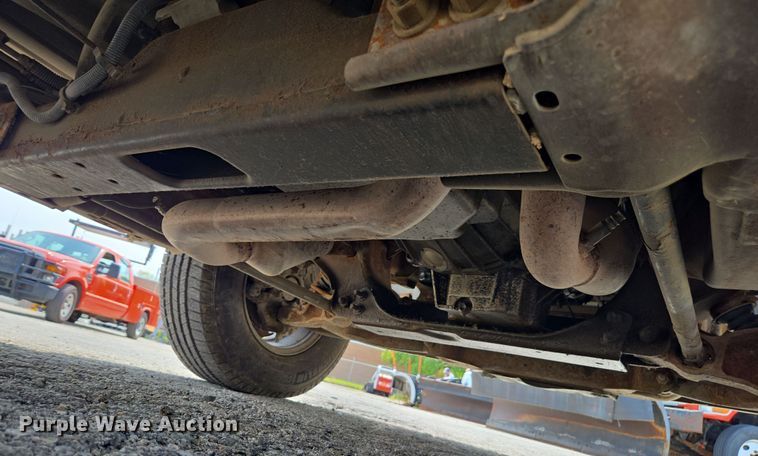 image for item DE2217 2006 Chevrolet Suburban 1500 SUV