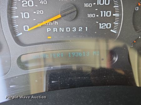 image for item DE2217 2006 Chevrolet Suburban 1500 SUV