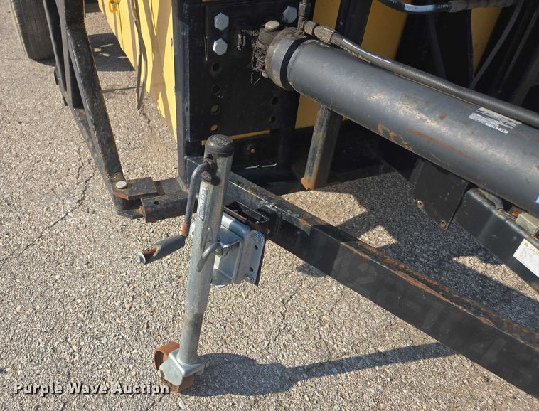 image for item DE2218 2013 Energy Absorption Systems crash attenuator trailer