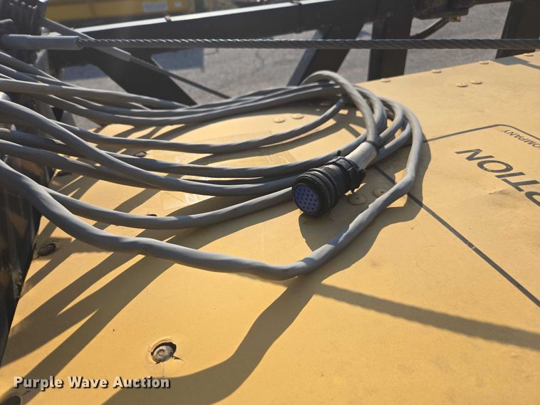 image for item DE2218 2013 Energy Absorption Systems crash attenuator trailer