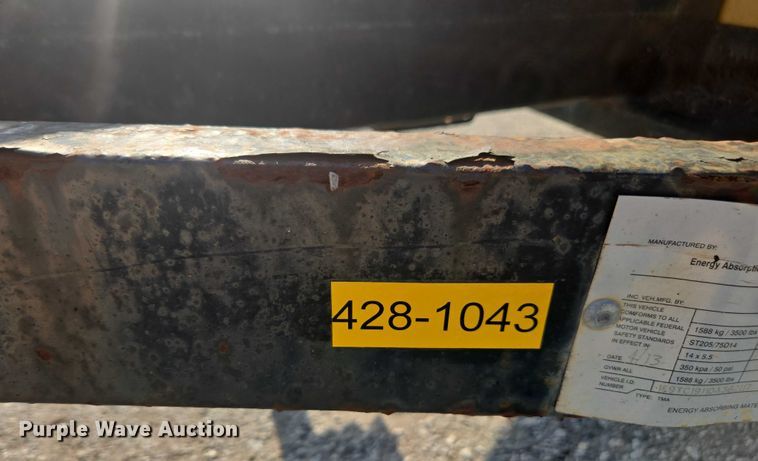 image for item DE2218 2013 Energy Absorption Systems crash attenuator trailer