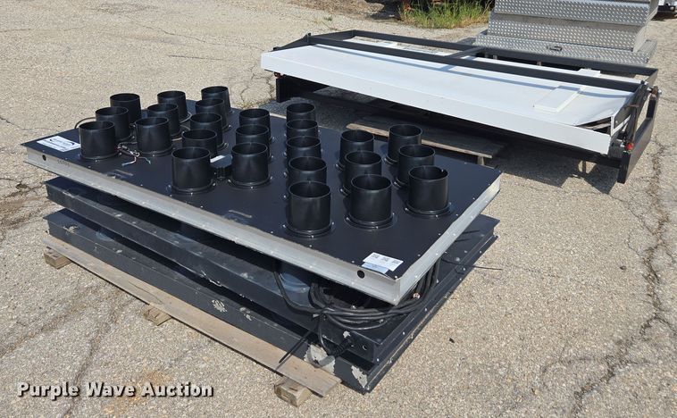 image for item DE2221 Truck parts