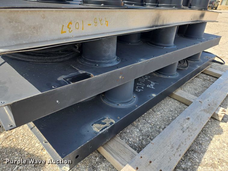 image for item DE2221 Truck parts