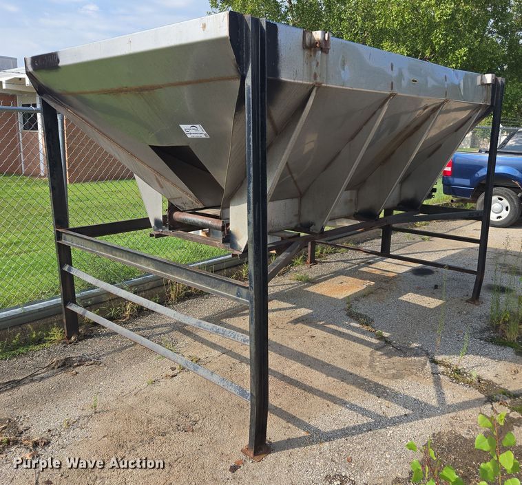 image for item DE2224 Stainless steel hopper