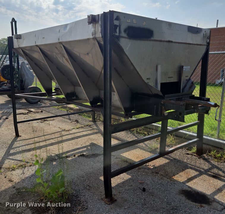 image for item DE2224 Stainless steel hopper