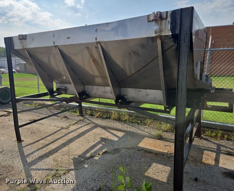 image for item DE2224 Stainless steel hopper