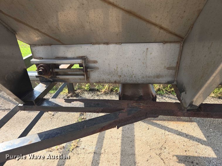 image for item DE2224 Stainless steel hopper