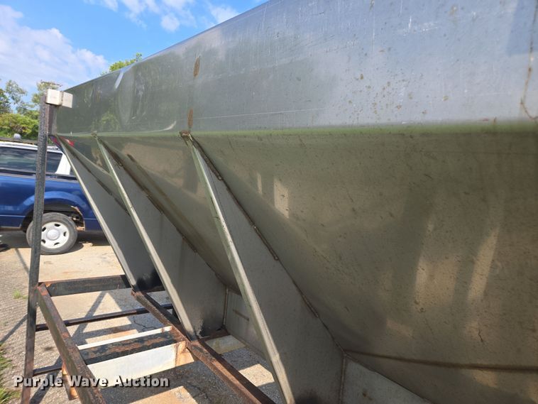 image for item DE2224 Stainless steel hopper